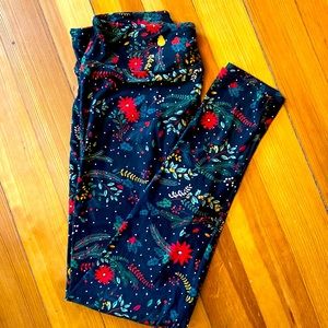 TC LuLaRoe Christmas leggings
